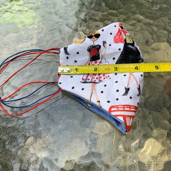 London Girl Face Mask - Picture 3 of 4